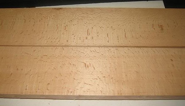 Quarter-sawn beech ray figuring